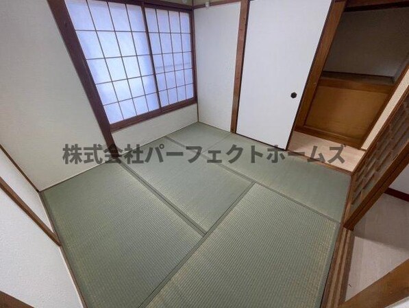 桜丘町戸建　賃貸の物件内観写真